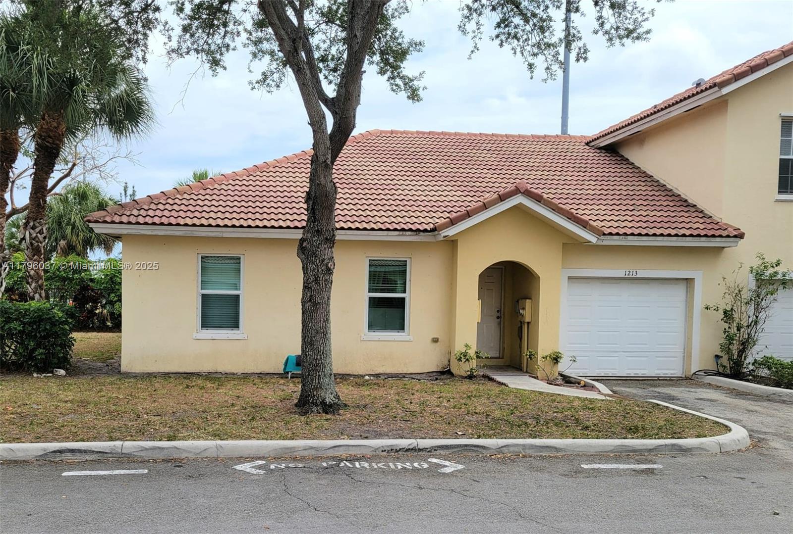Property for Sale at 1213 Nw 27th Ave, Pompano Beach, Broward County, Florida - Bedrooms: 3 
Bathrooms: 2  - $305,000