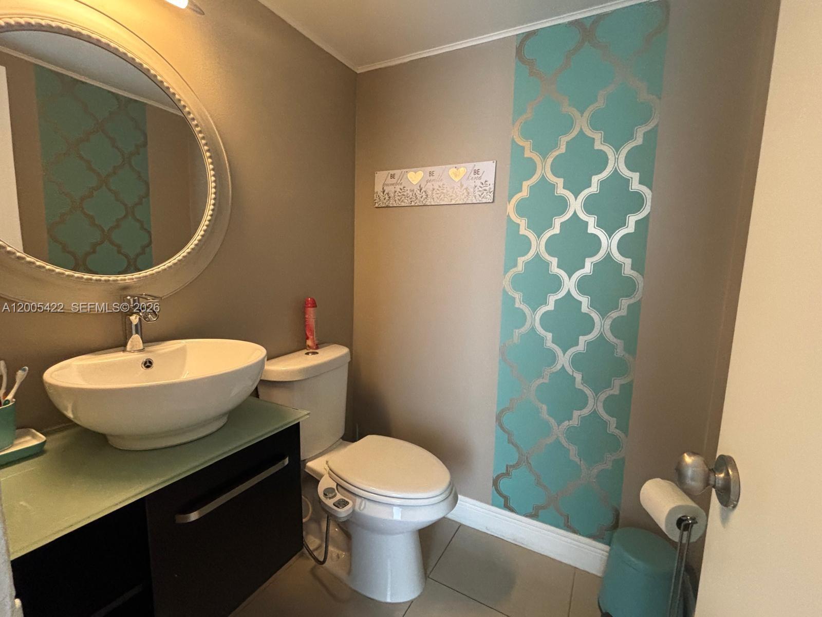 YACHT CLUB CONDO (THE) - Residential