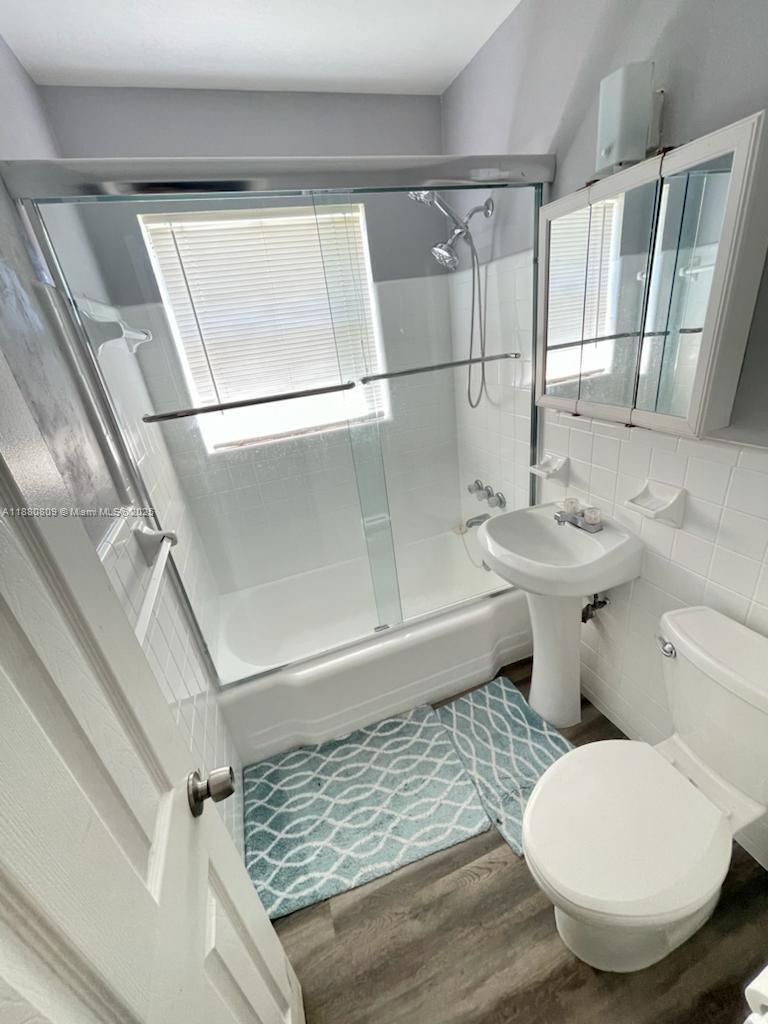 LAUDERDALE MANORS AMEN RE - Residential