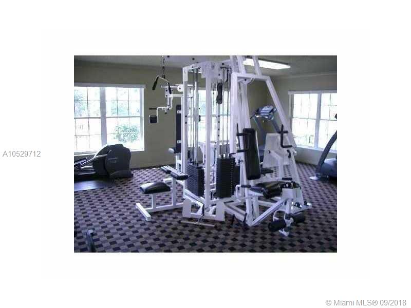 WINDWARD LAKES CONDO - Residential Lease