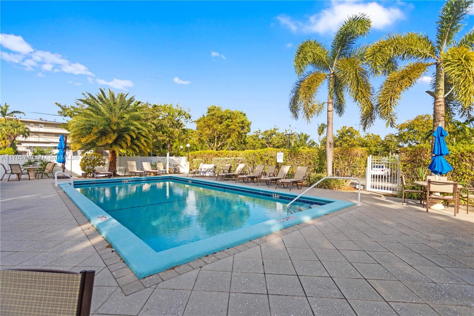 CASA BLANCA CONDO - Residential