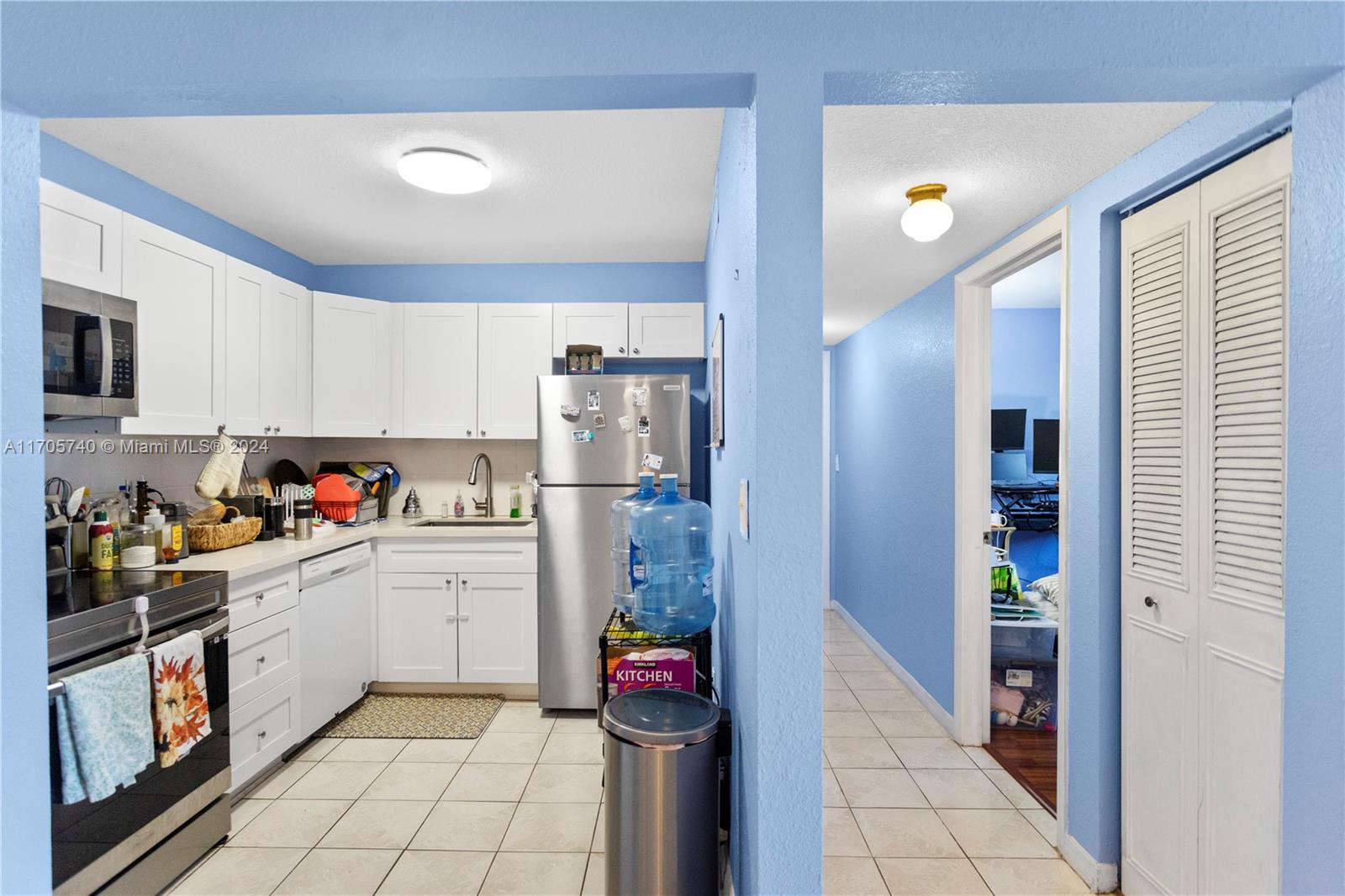 CASA BLANCA CONDO - Residential