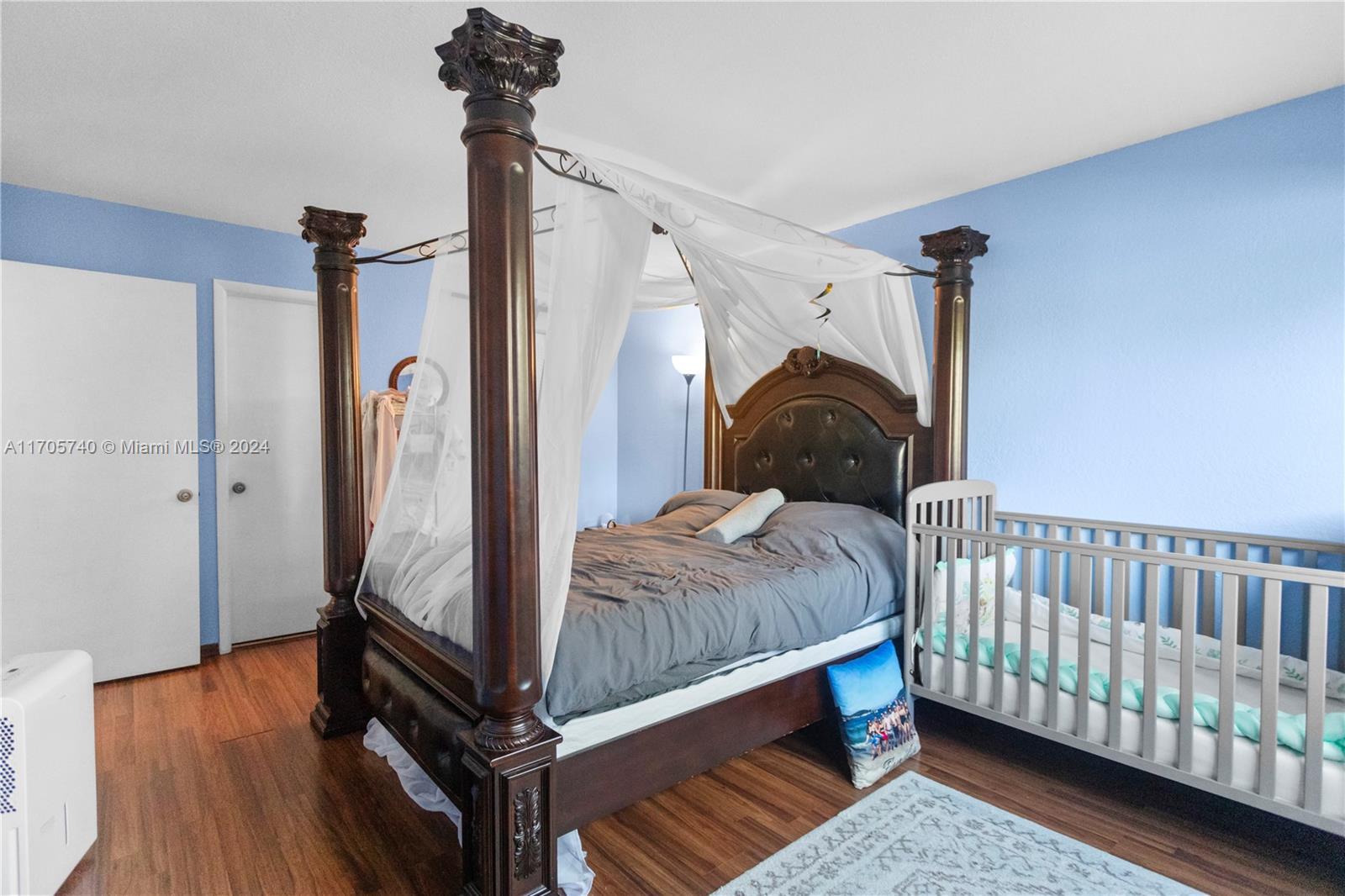 CASA BLANCA CONDO - Residential