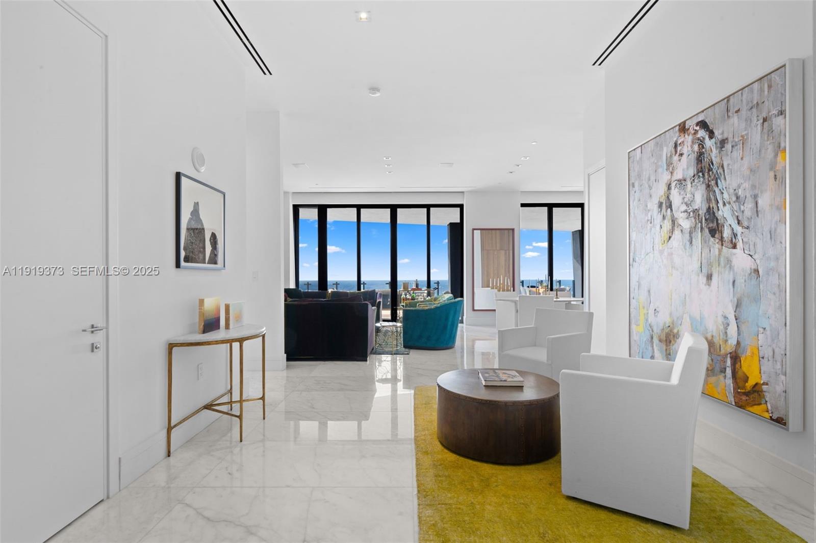 MUSE CONDO - Residential