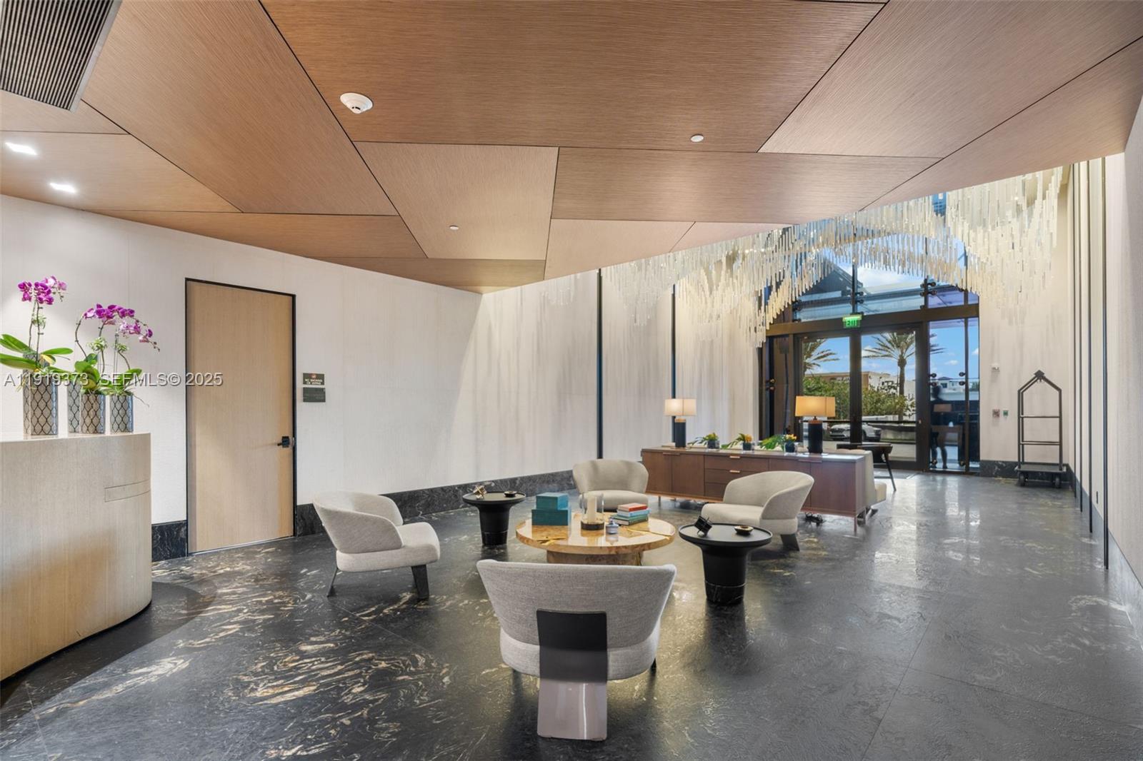 MUSE CONDO - Residential