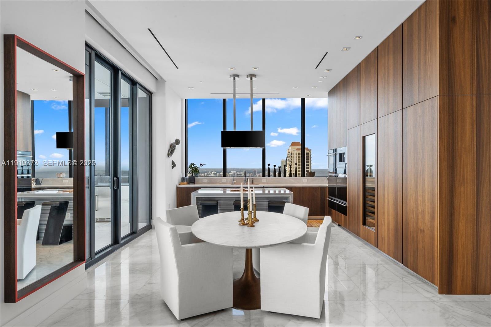 MUSE CONDO - Residential
