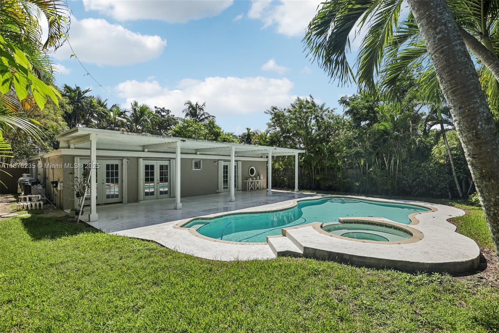 MERION PARK - Residential