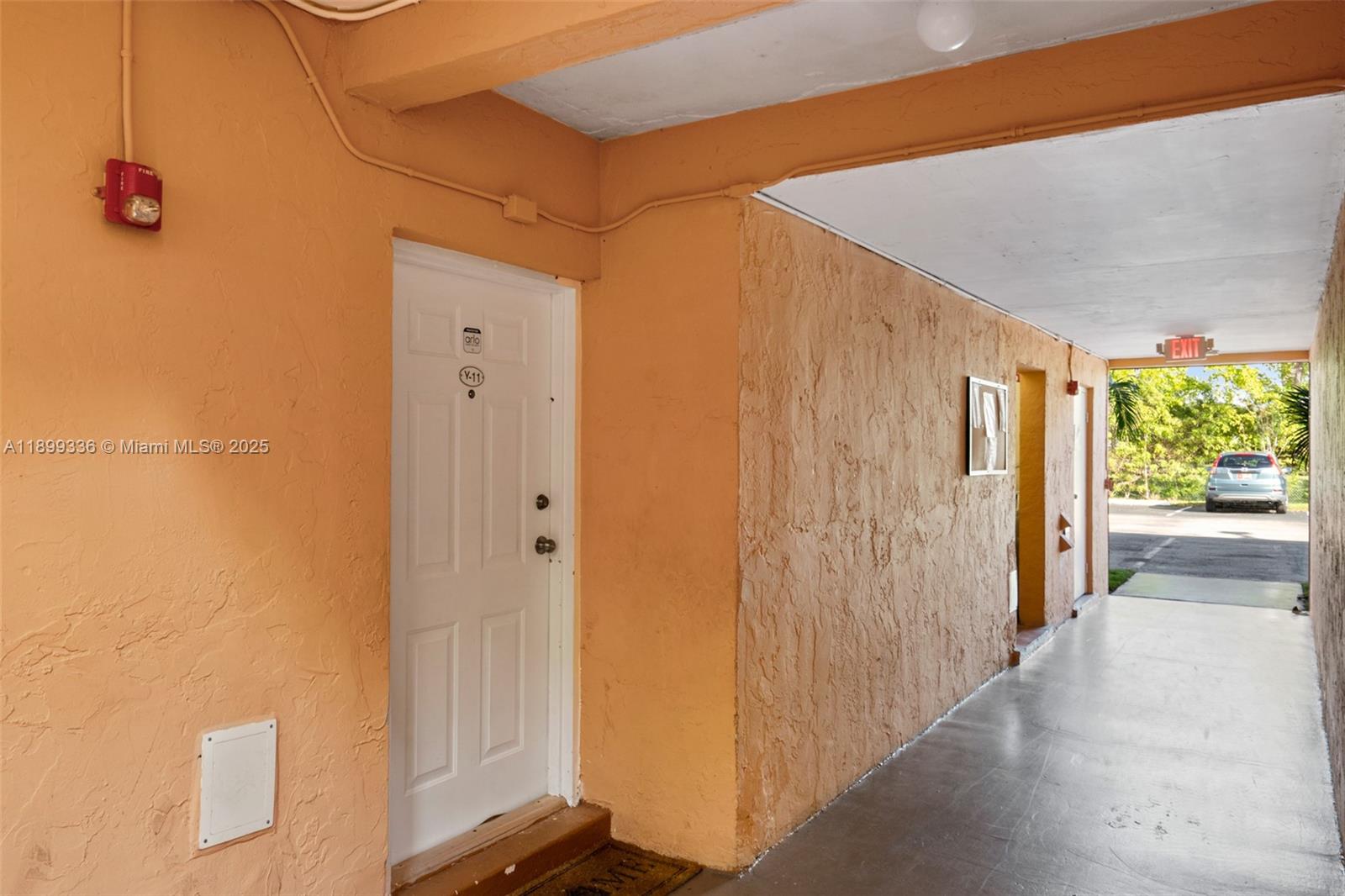 SUNSET PALMS EAST CONDO - Residential Lease