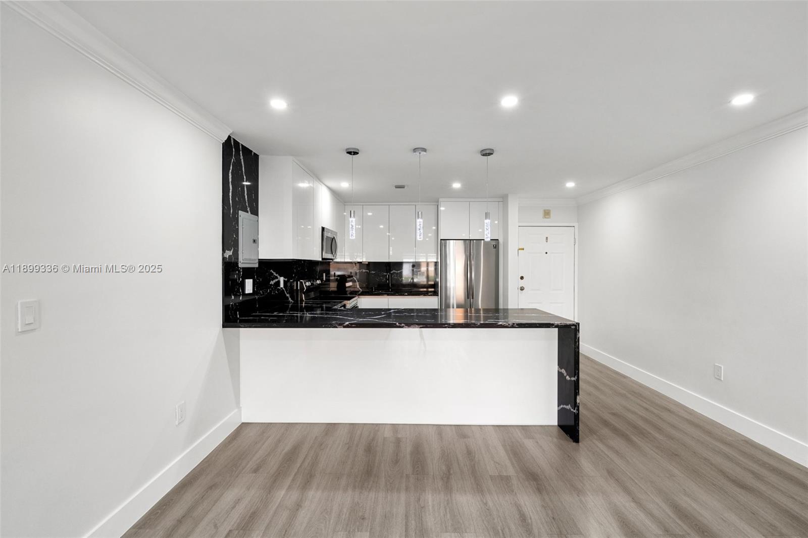 SUNSET PALMS EAST CONDO - Residential Lease