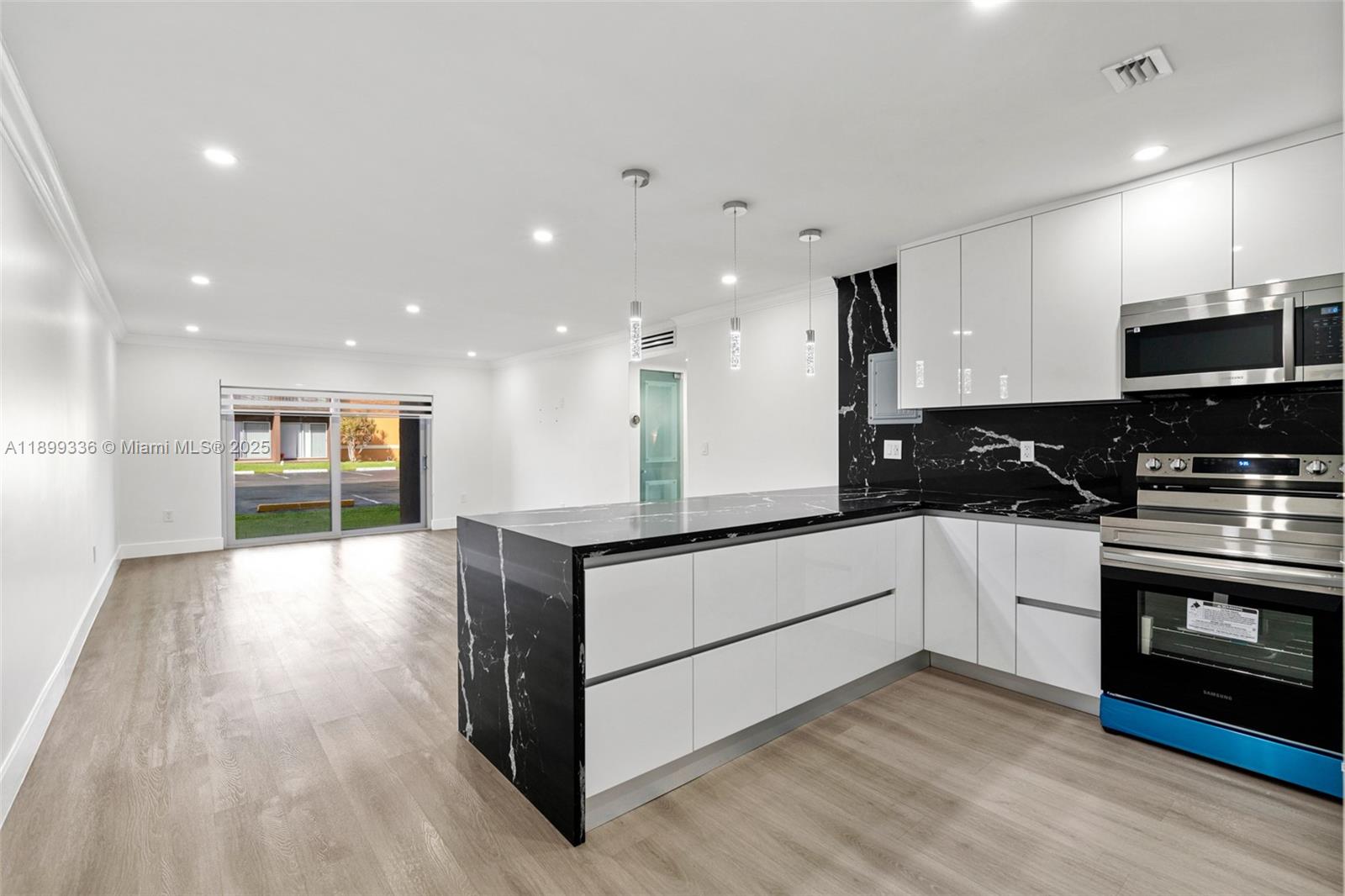 SUNSET PALMS EAST CONDO - Residential Lease