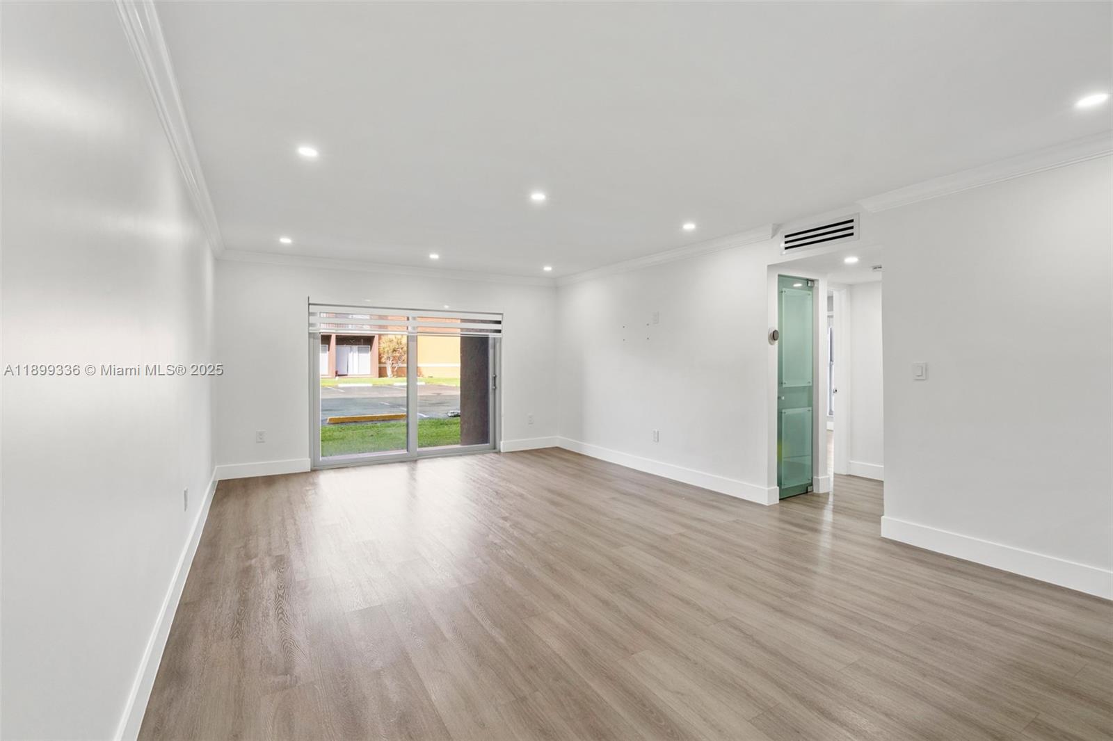 SUNSET PALMS EAST CONDO - Residential Lease