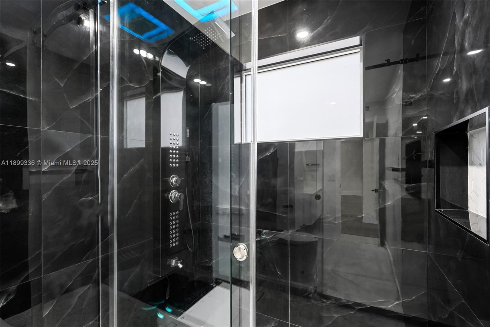 SUNSET PALMS EAST CONDO - Residential Lease