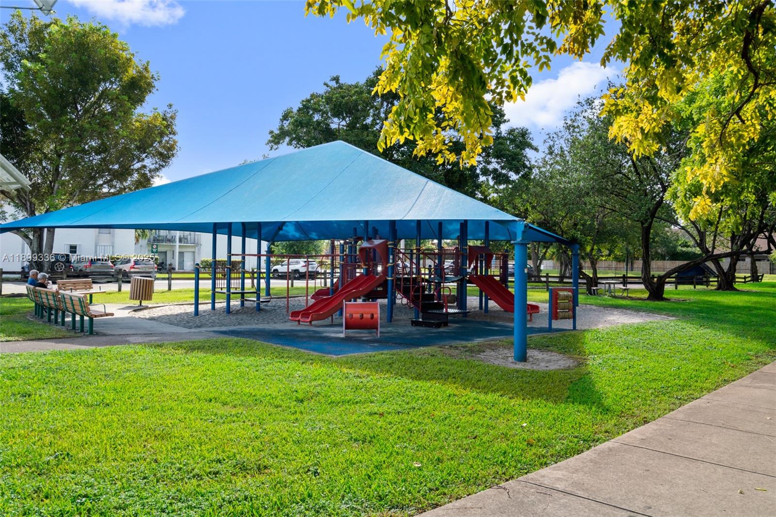 SUNSET PALMS EAST CONDO - Residential Lease