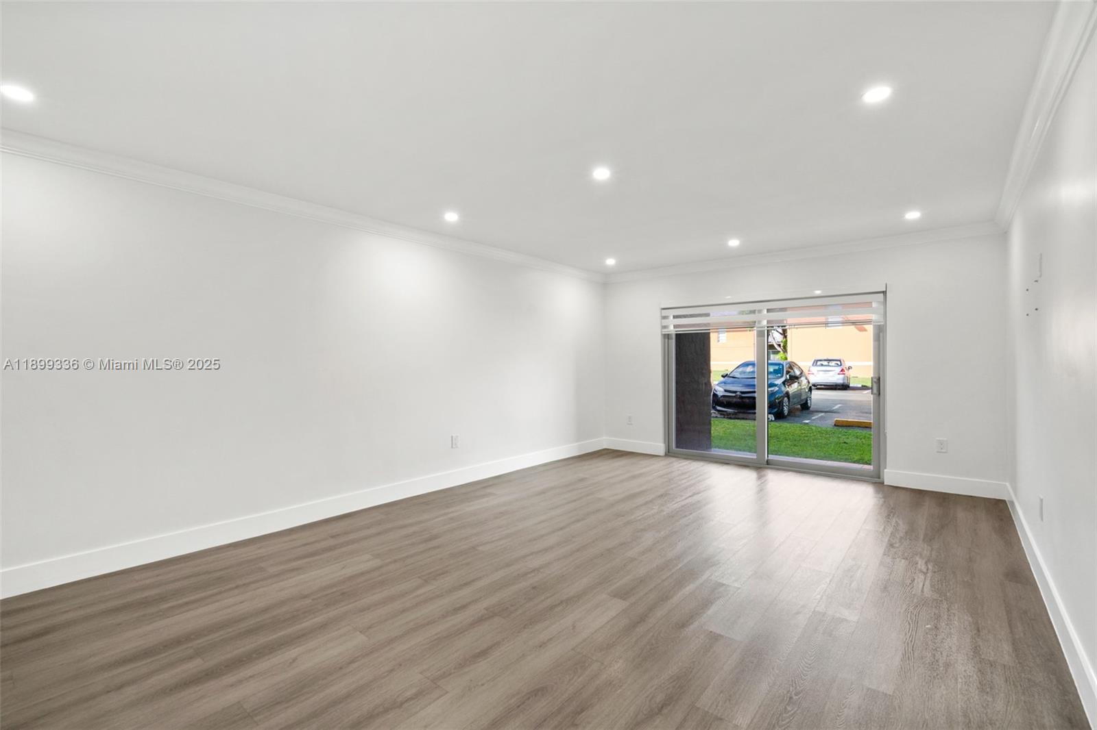 SUNSET PALMS EAST CONDO - Residential Lease