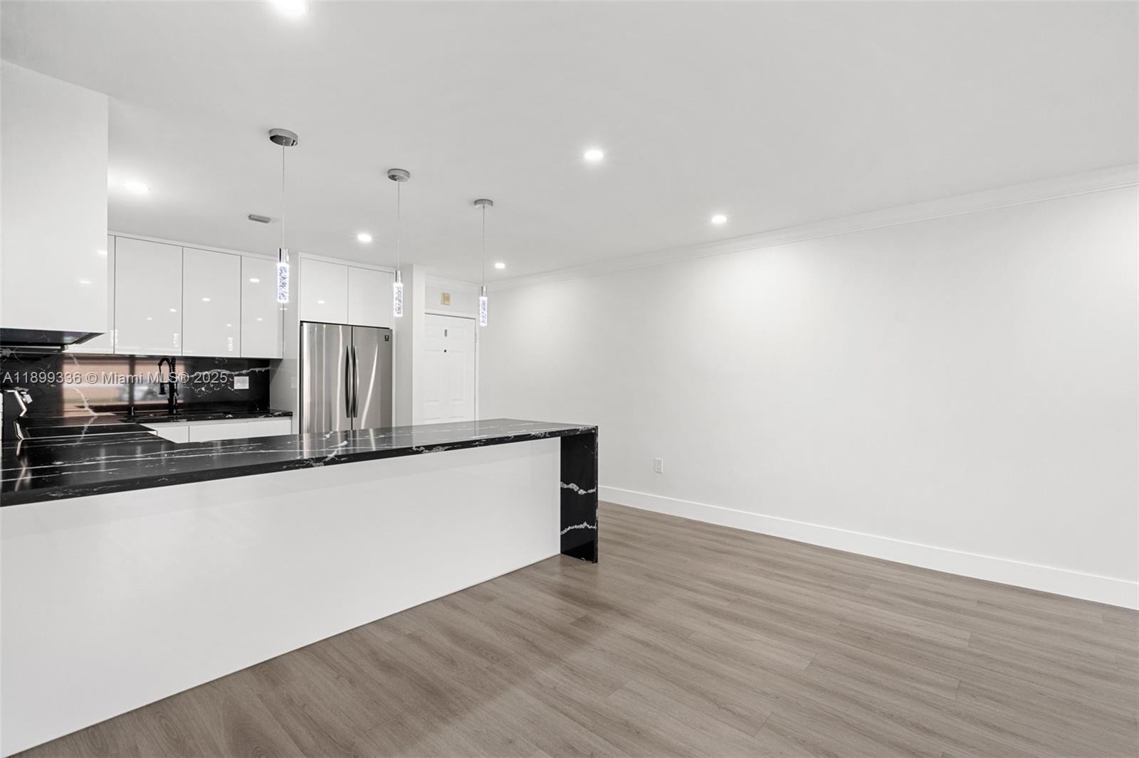 SUNSET PALMS EAST CONDO - Residential Lease