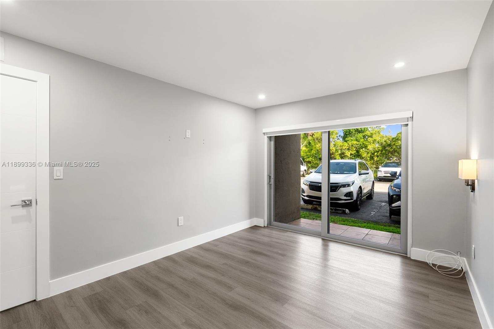 SUNSET PALMS EAST CONDO - Residential Lease