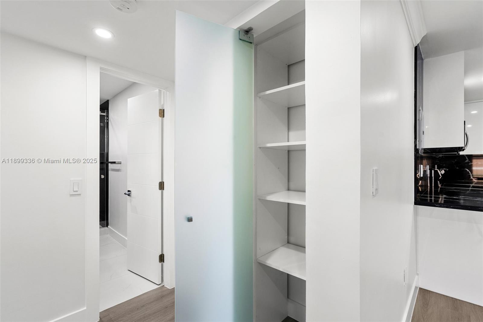 SUNSET PALMS EAST CONDO - Residential Lease