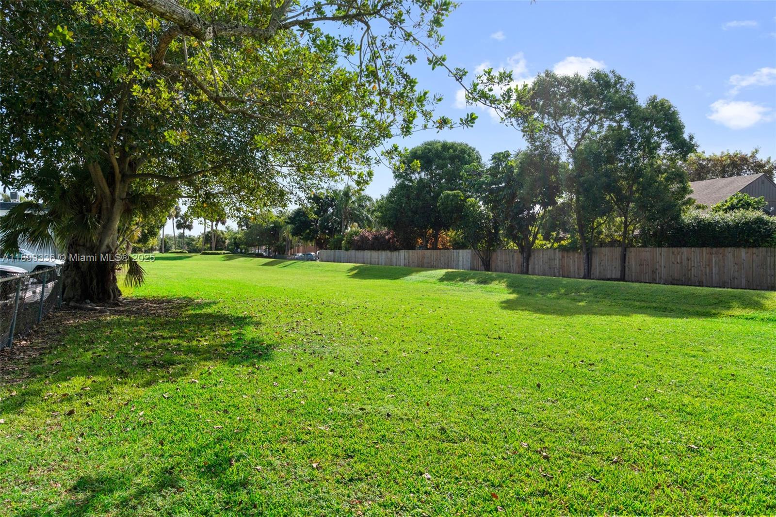 SUNSET PALMS EAST CONDO - Residential Lease