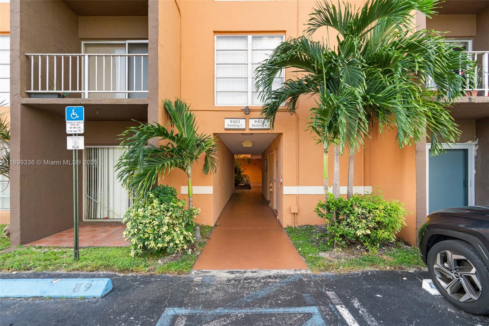 SUNSET PALMS EAST CONDO - Residential Lease