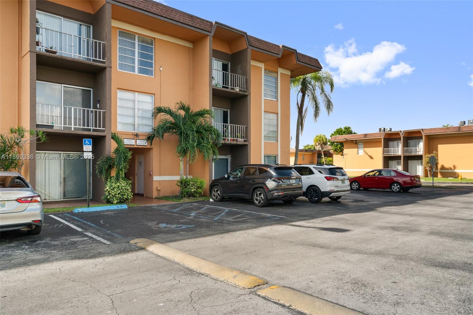 SUNSET PALMS EAST CONDO - Residential Lease