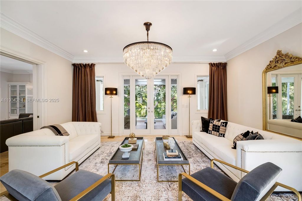 Photo of 8000 Los Pinos Blvd, Coral Gables, FL 33143 (MLS # A11934284)