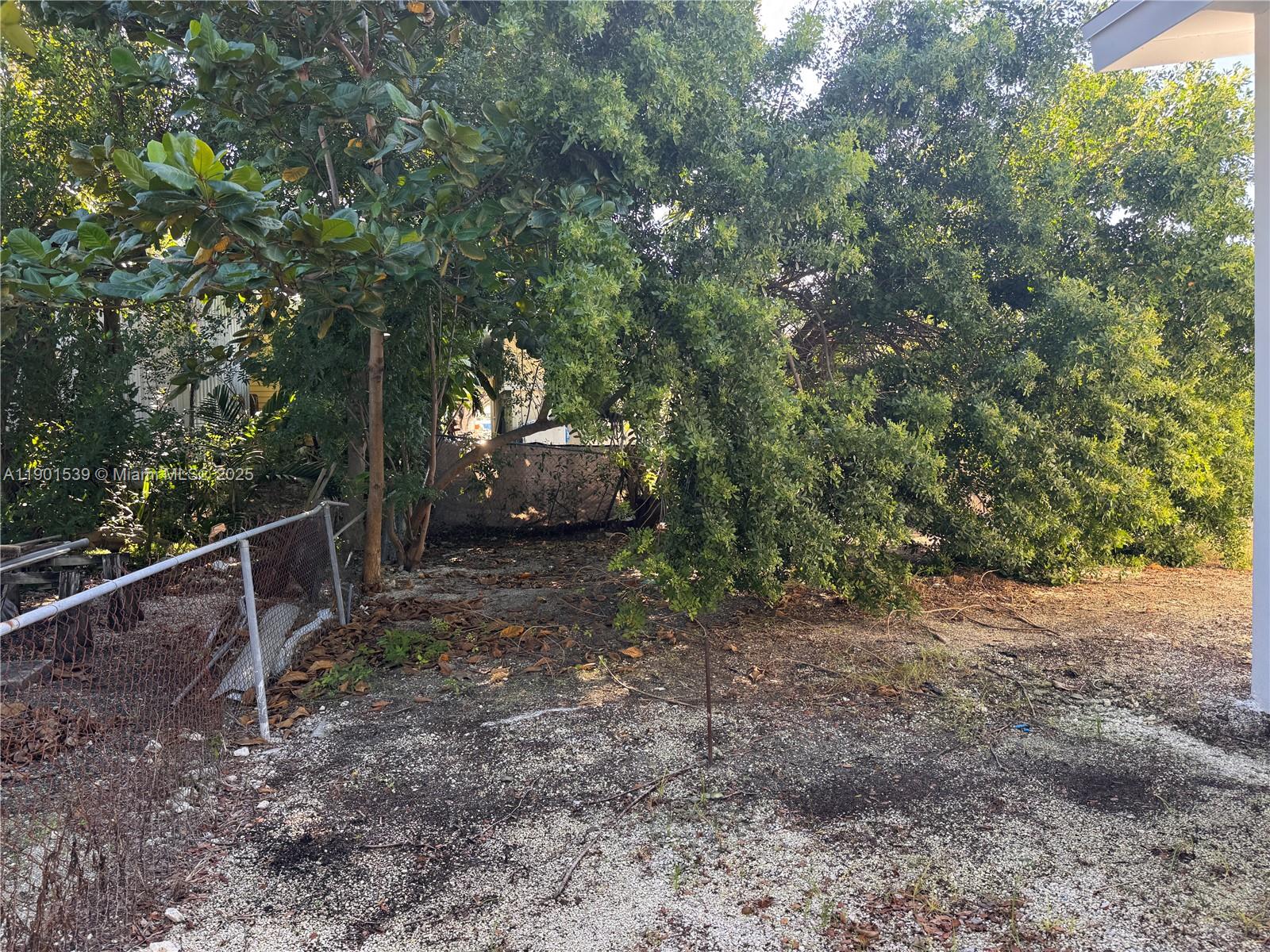 LAKE SURPRISE ESTATES - Residential