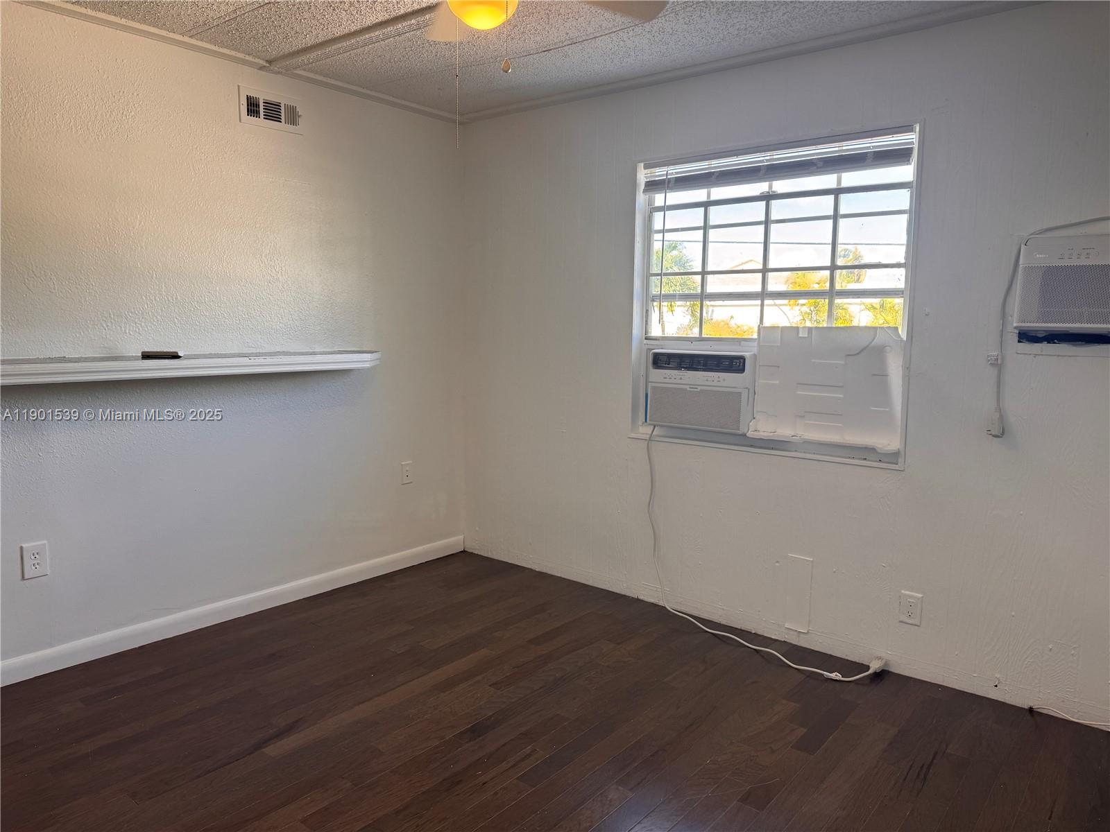 LAKE SURPRISE ESTATES - Residential