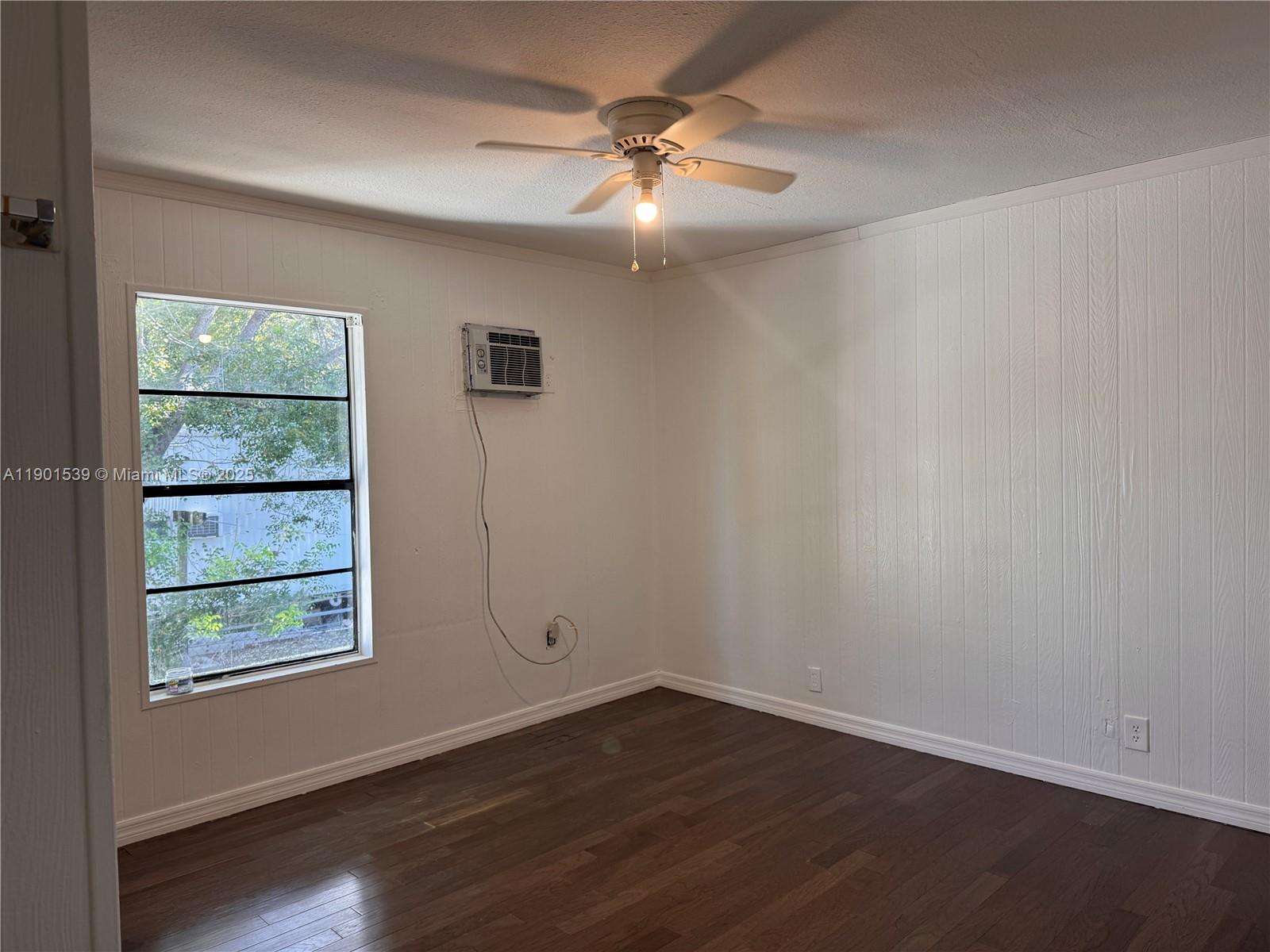 LAKE SURPRISE ESTATES - Residential