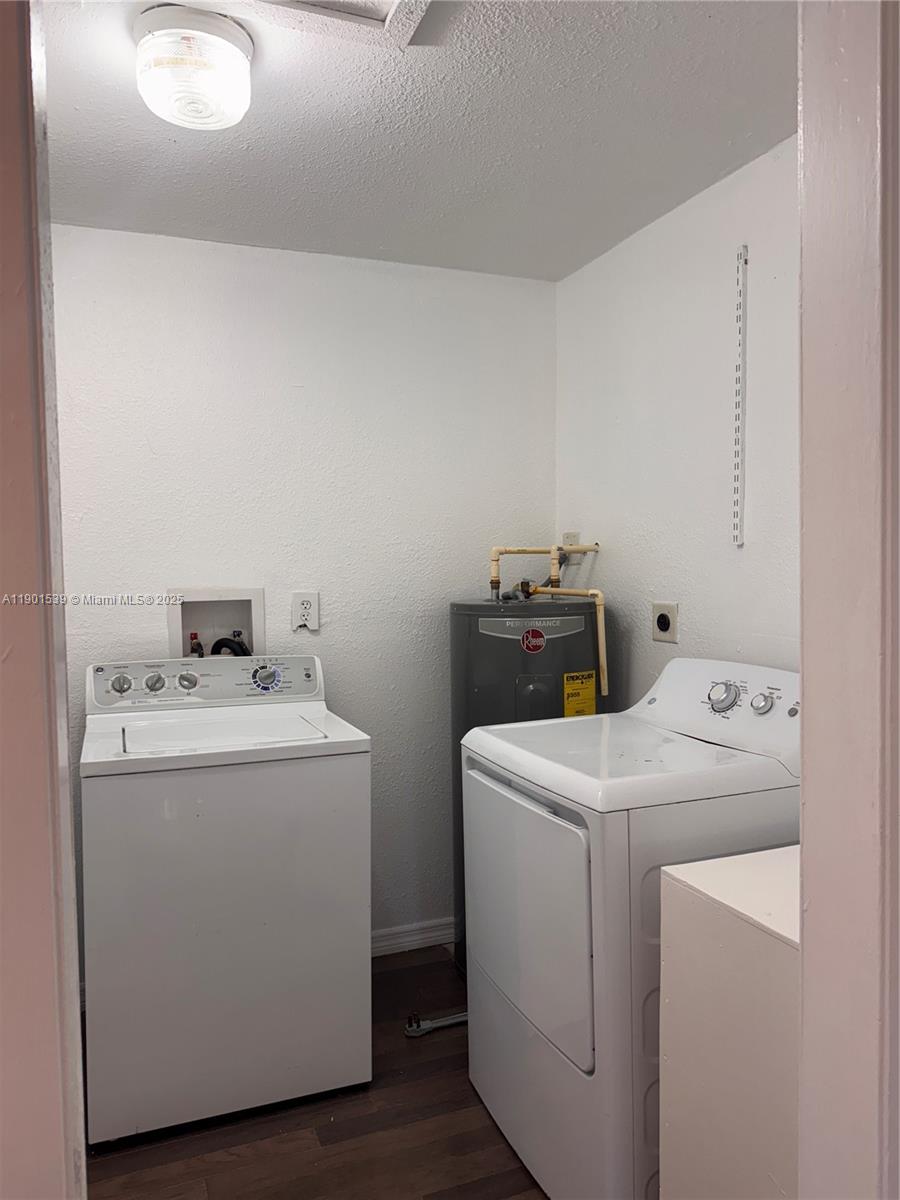 LAKE SURPRISE ESTATES - Residential