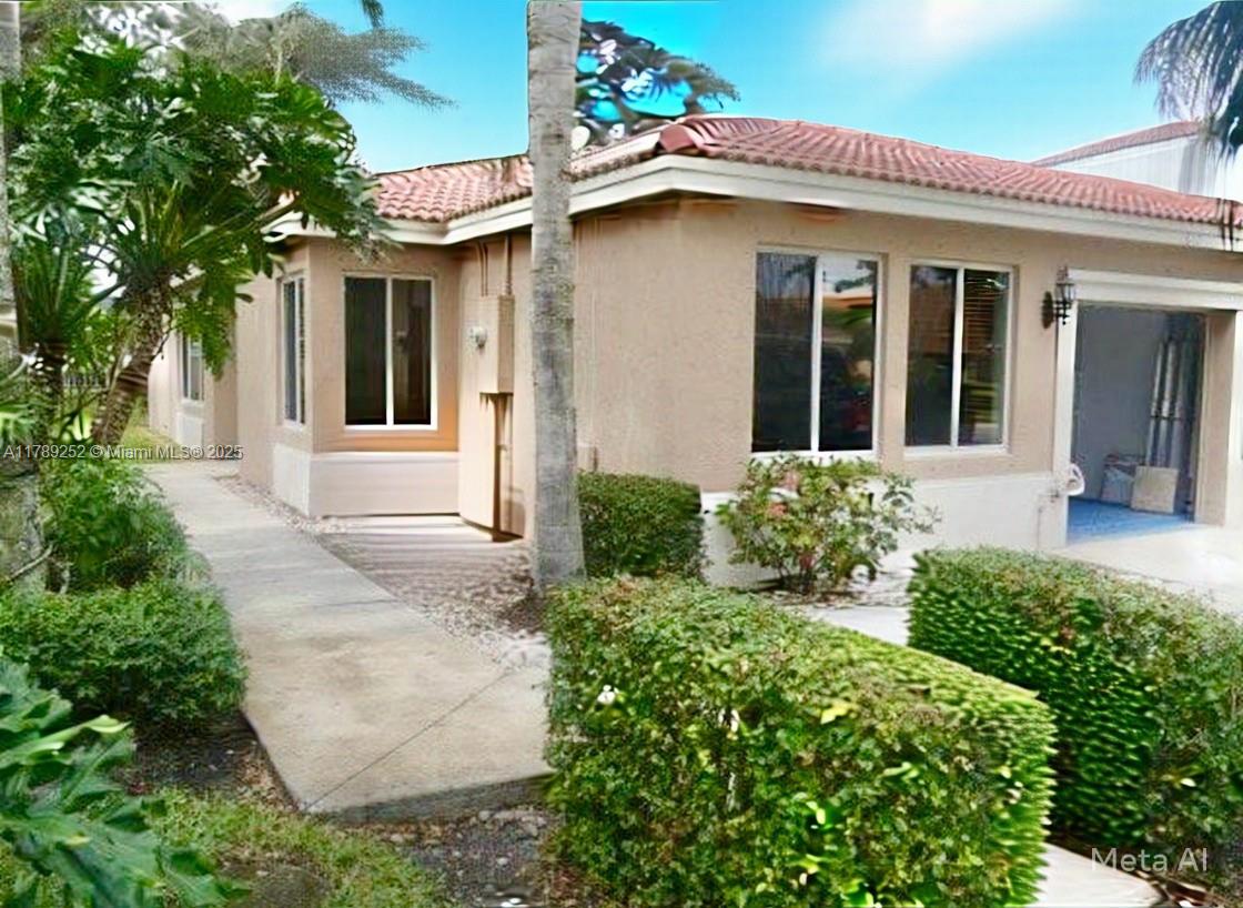 1617 W Harmony Lake Cir .