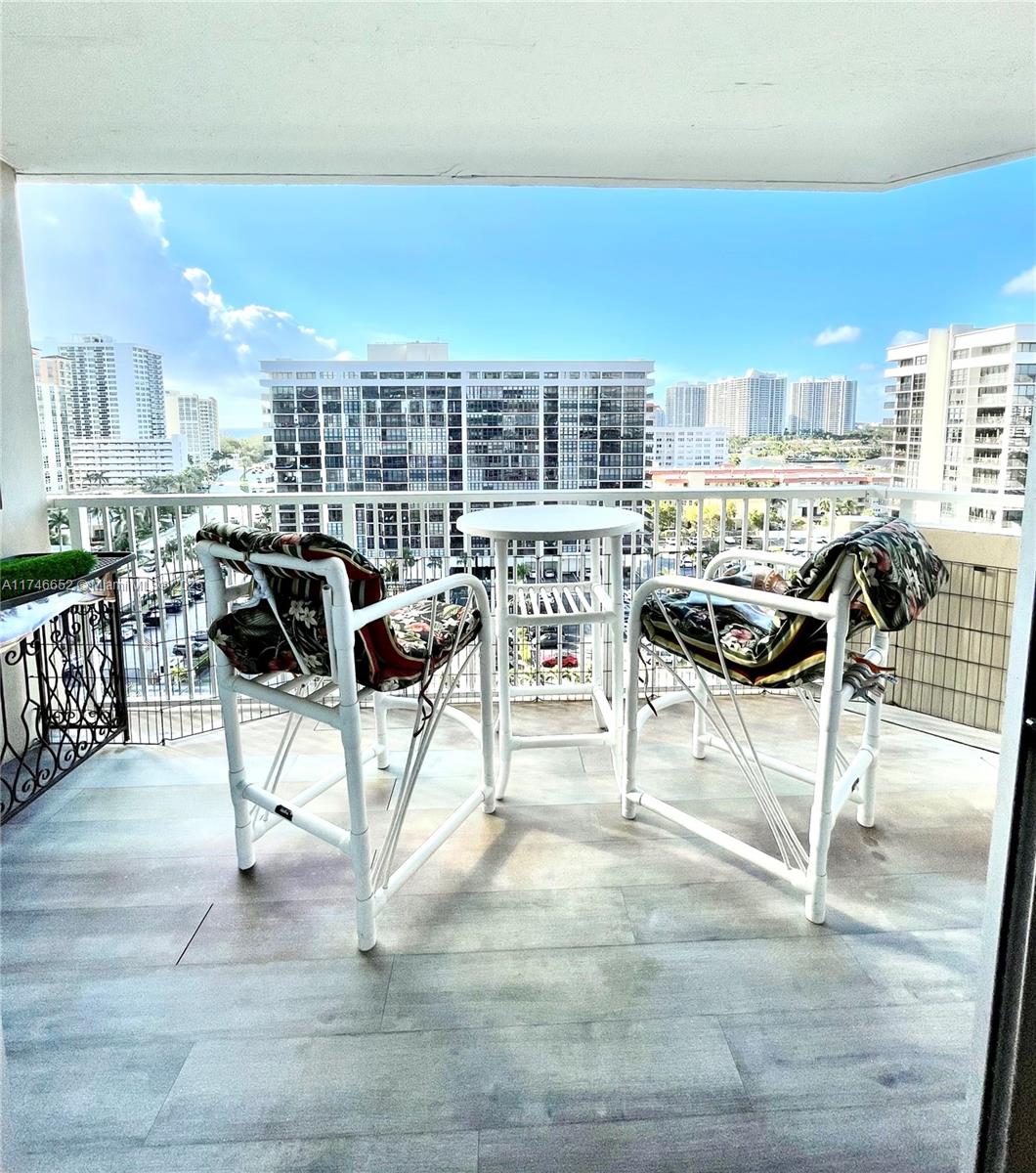 HEMISPHERES CONDO - Residential