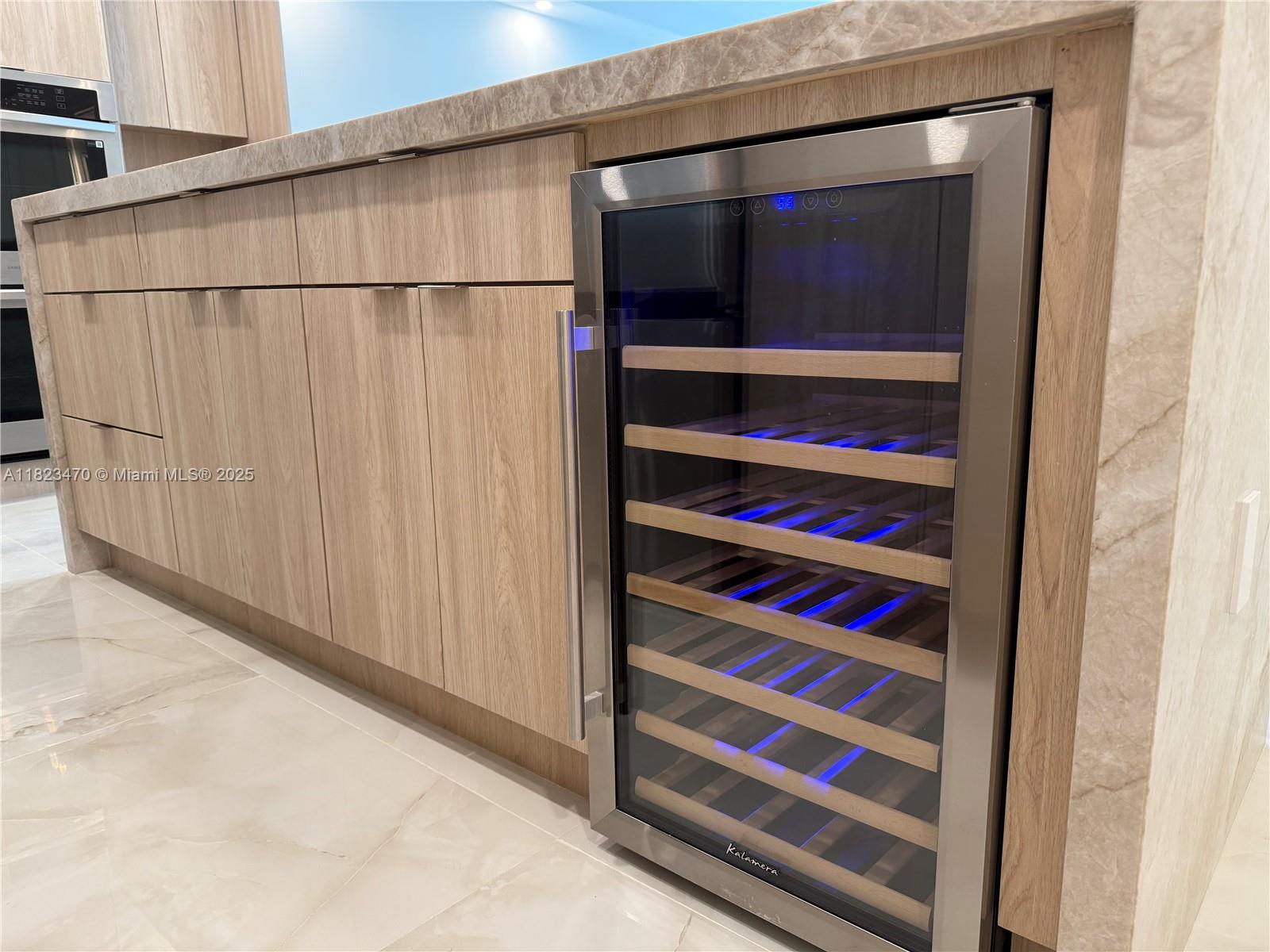 OCEANVIEW BUILDING A COND - Residential