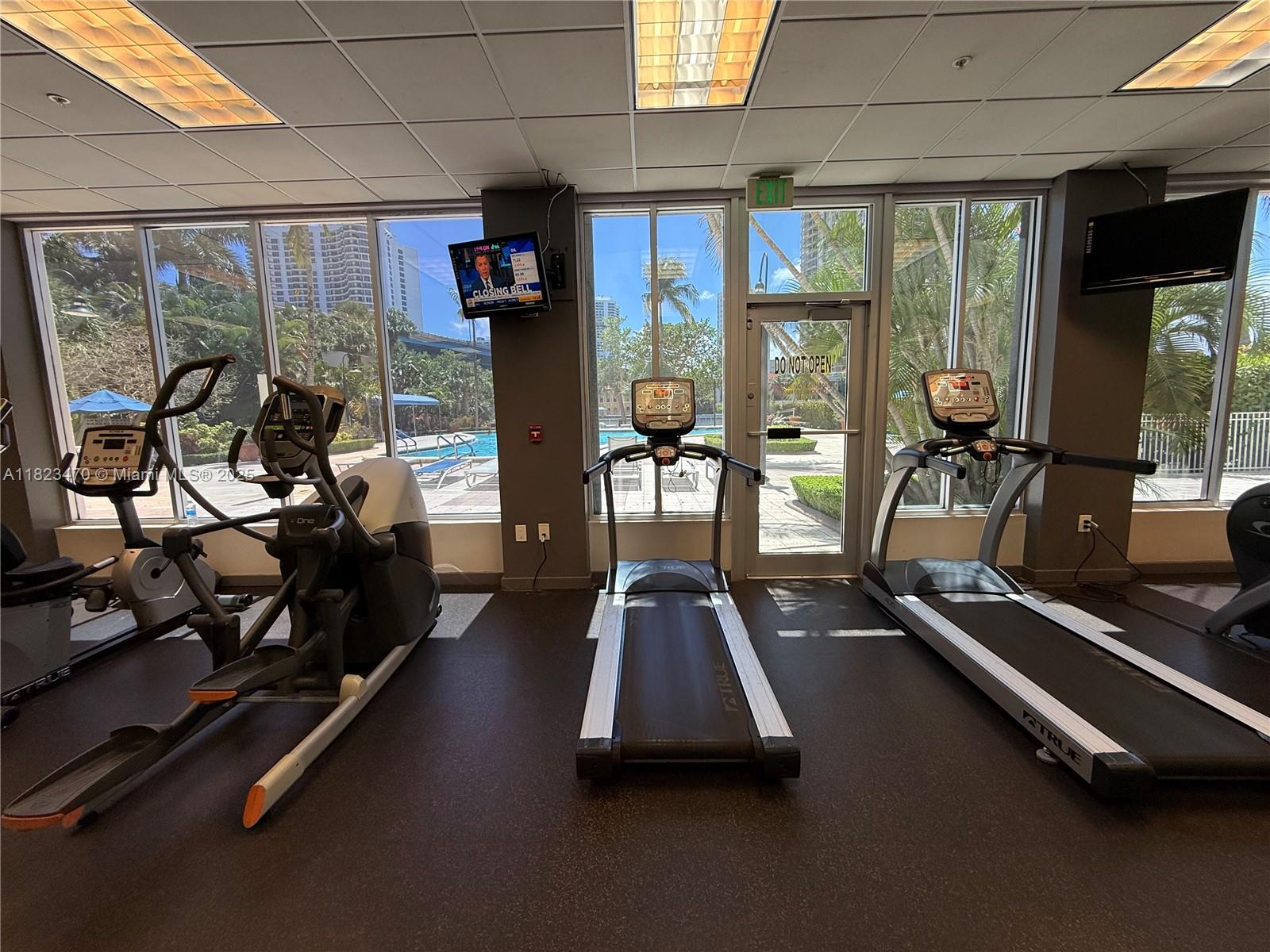 OCEANVIEW BUILDING A COND - Residential