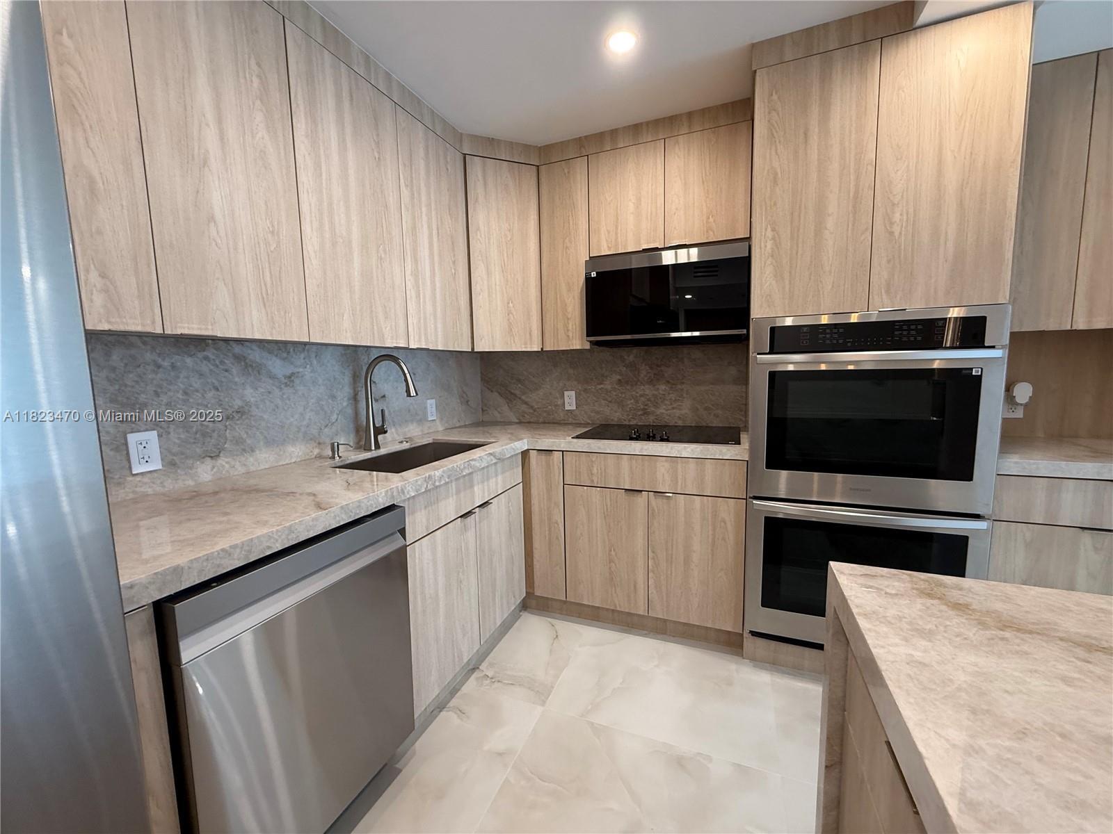 OCEANVIEW BUILDING A COND - Residential