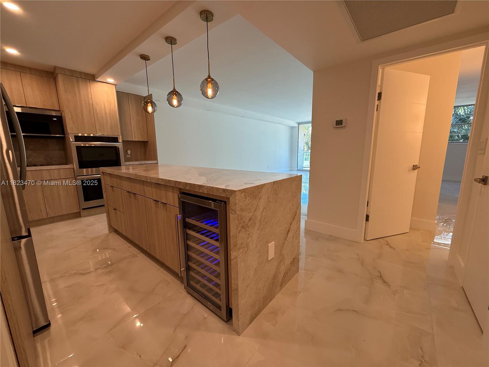 Property for Sale at 19390 Collins Ave 224, Sunny Isles Beach, Miami-Dade County, Florida - Bedrooms: 1 
Bathrooms: 2  - $480,000