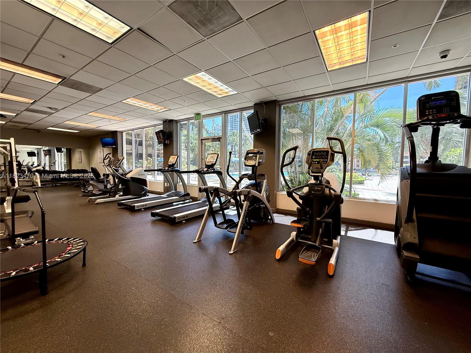 OCEANVIEW BUILDING A COND - Residential