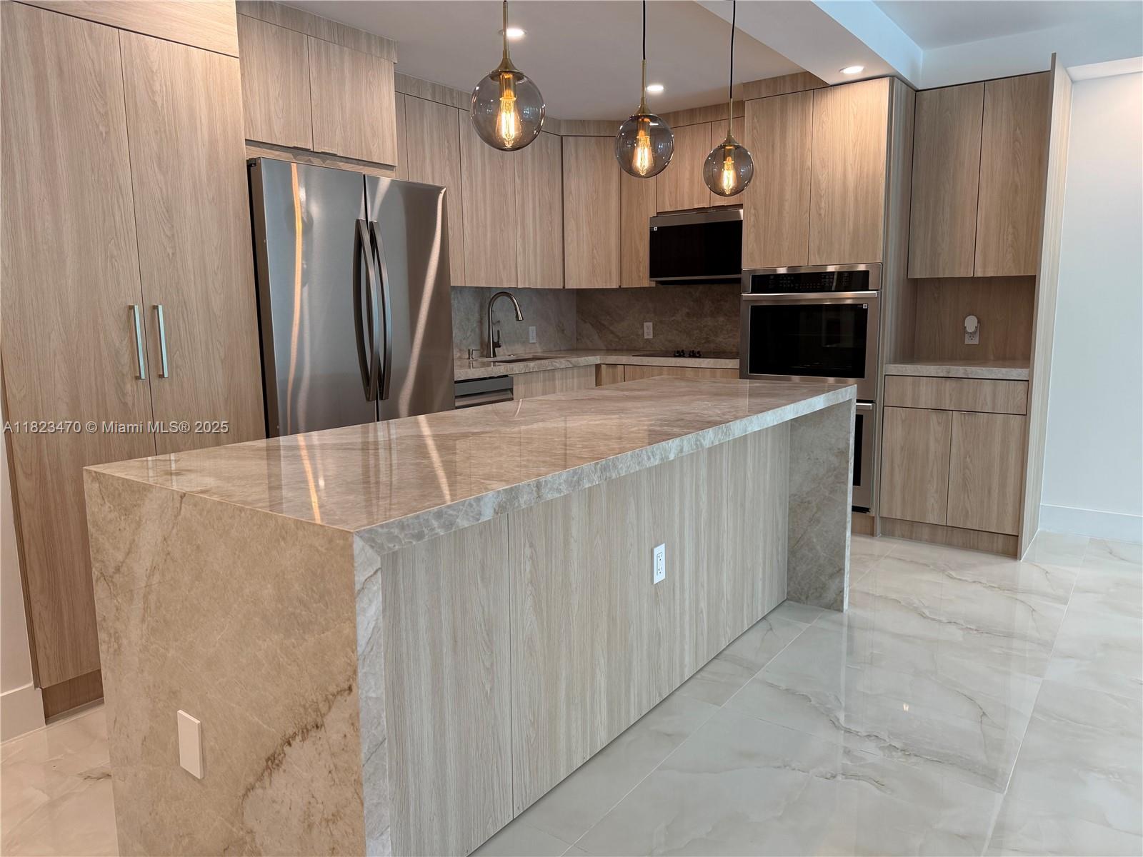 OCEANVIEW BUILDING A COND - Residential