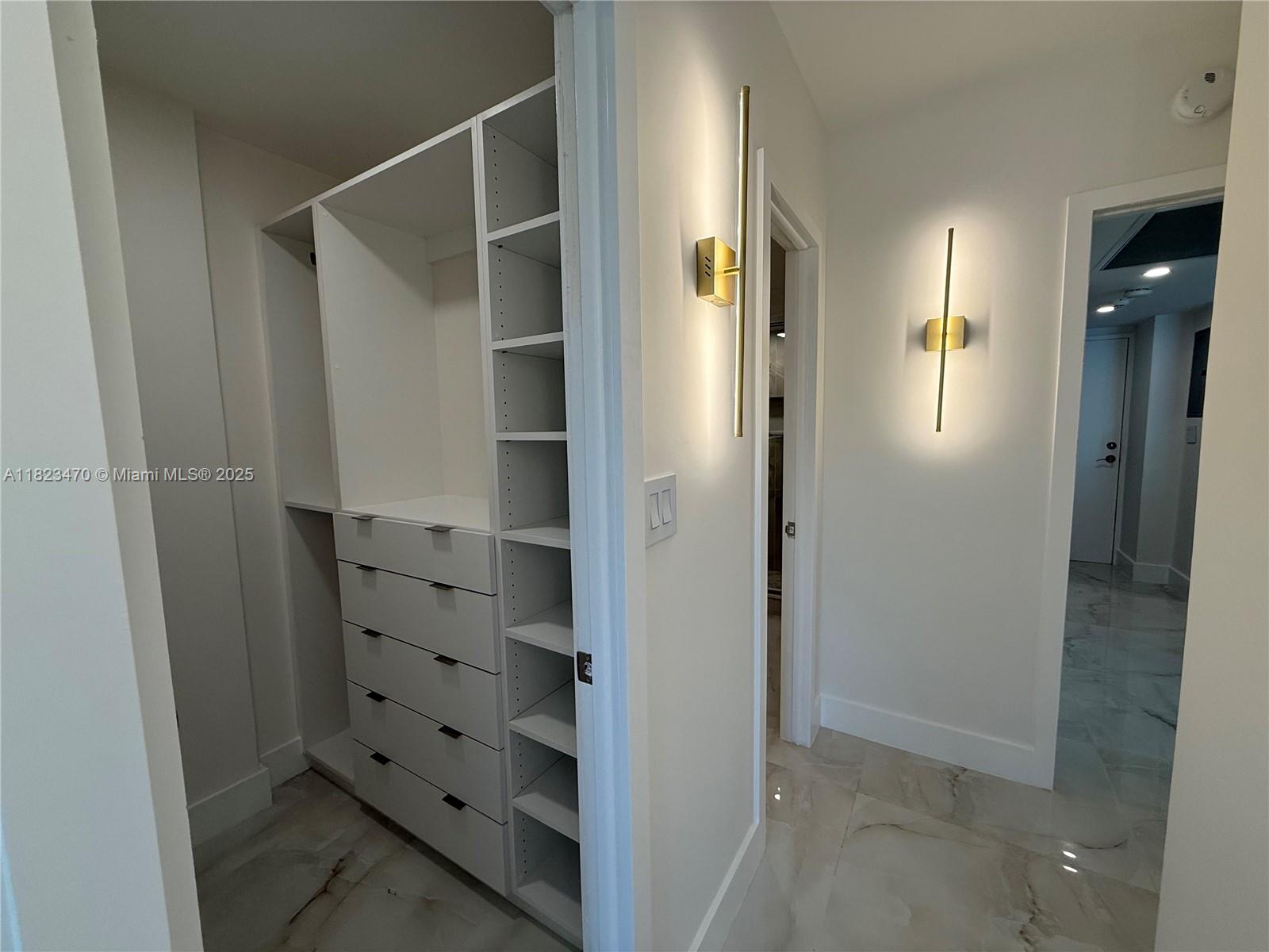 OCEANVIEW BUILDING A COND - Residential