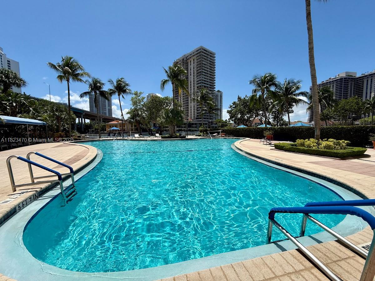 OCEANVIEW BUILDING A COND - Residential