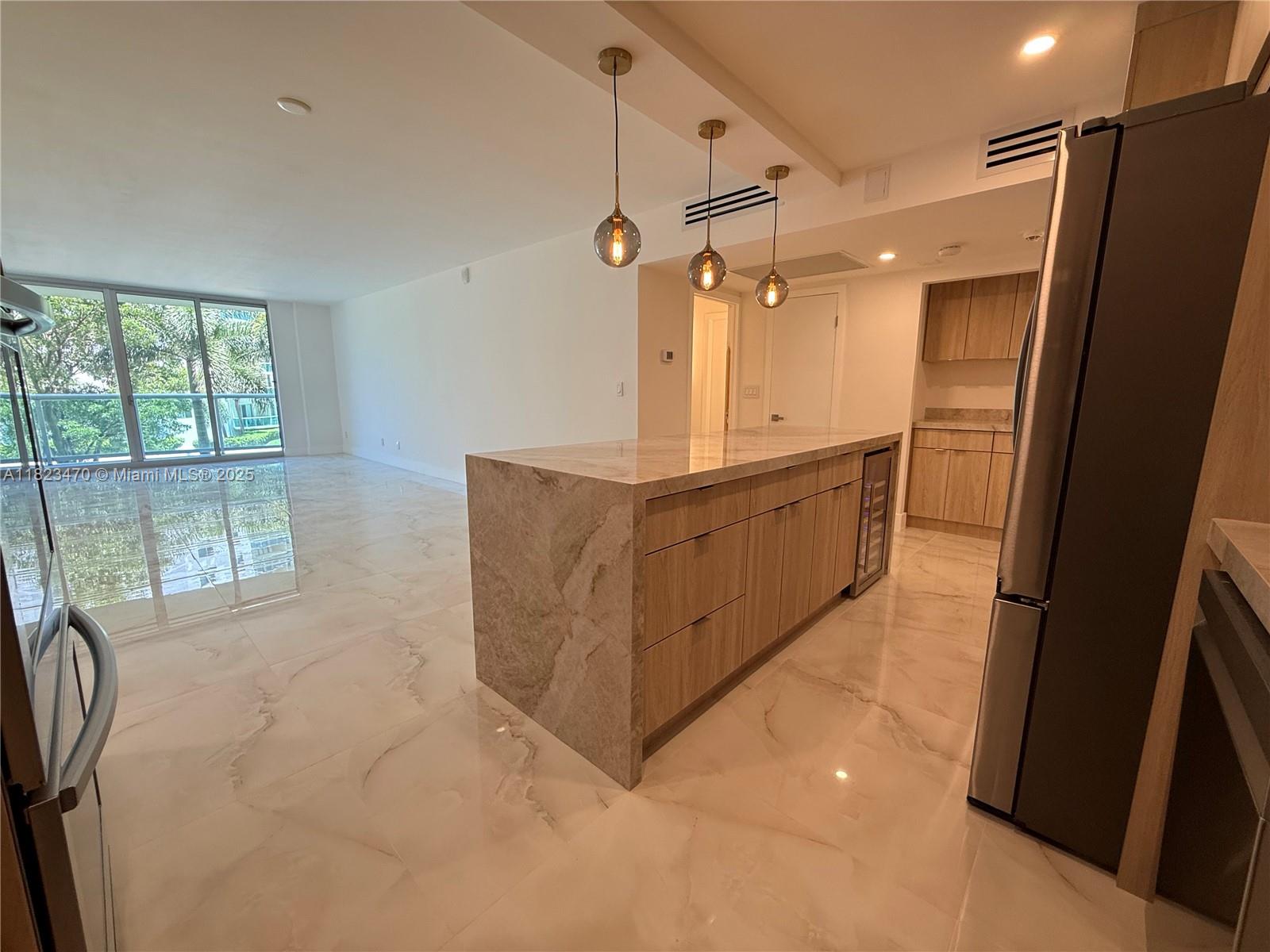 OCEANVIEW BUILDING A COND - Residential