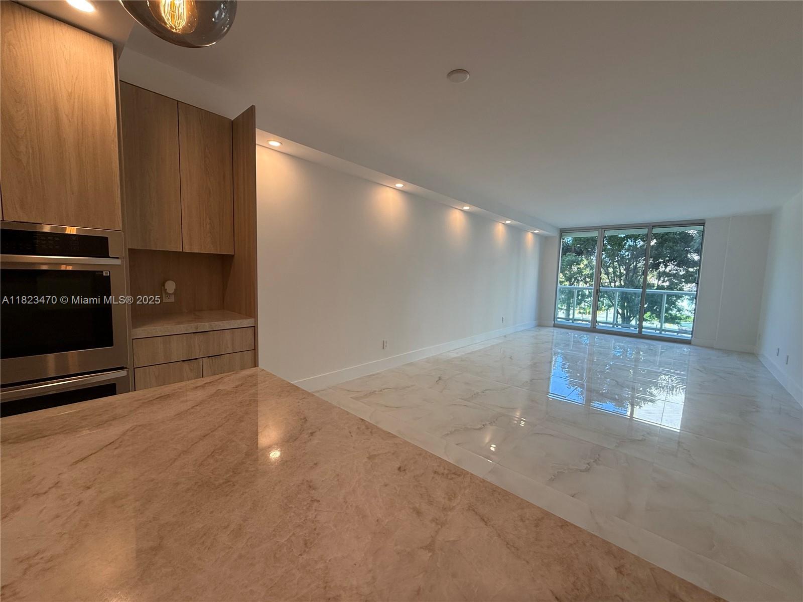 OCEANVIEW BUILDING A COND - Residential