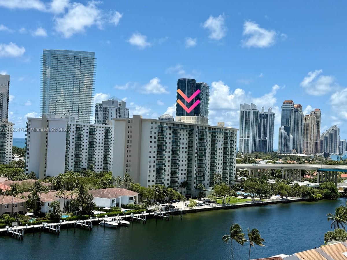 OCEANVIEW BUILDING A COND - Residential