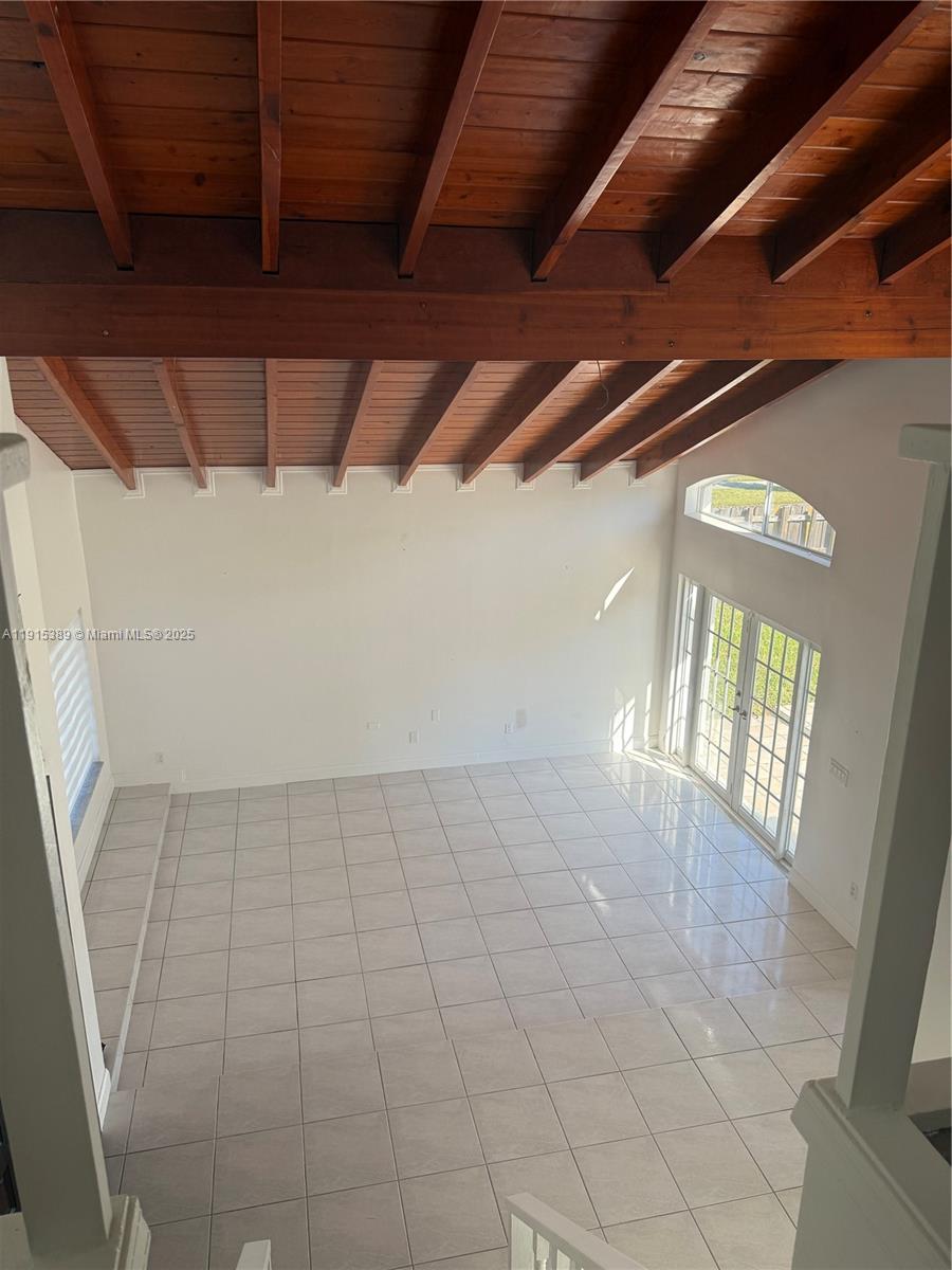 SHORES CALUSA - Residential Lease