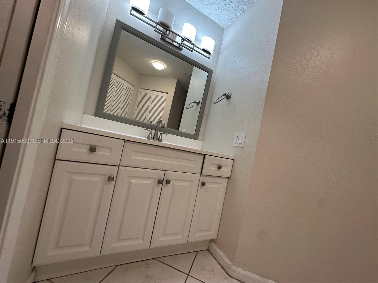 BOCA RIDGE PARK CONDO - Residential Lease