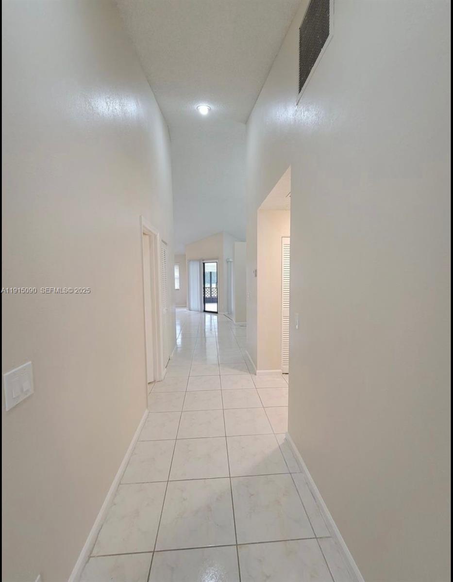 BOCA RIDGE PARK CONDO - Residential Lease