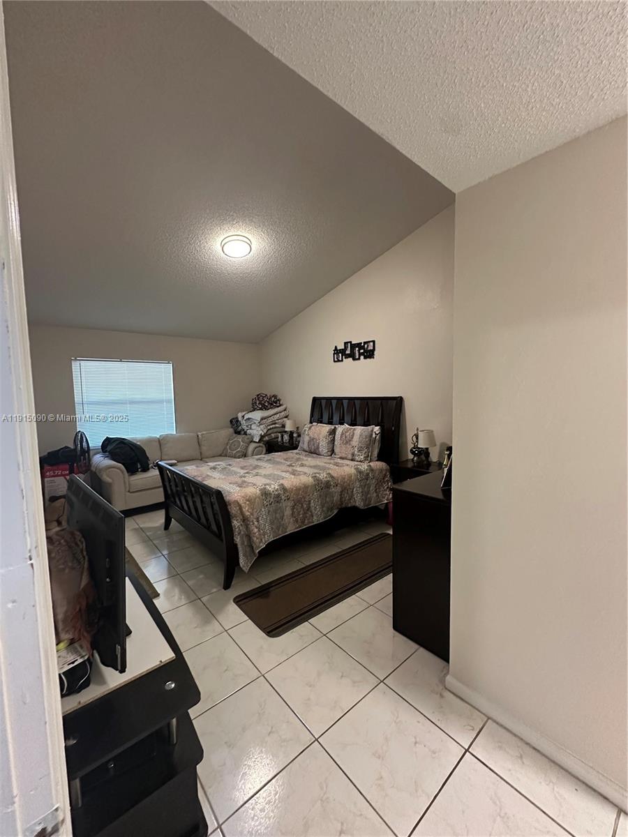 BOCA RIDGE PARK CONDO - Residential Lease