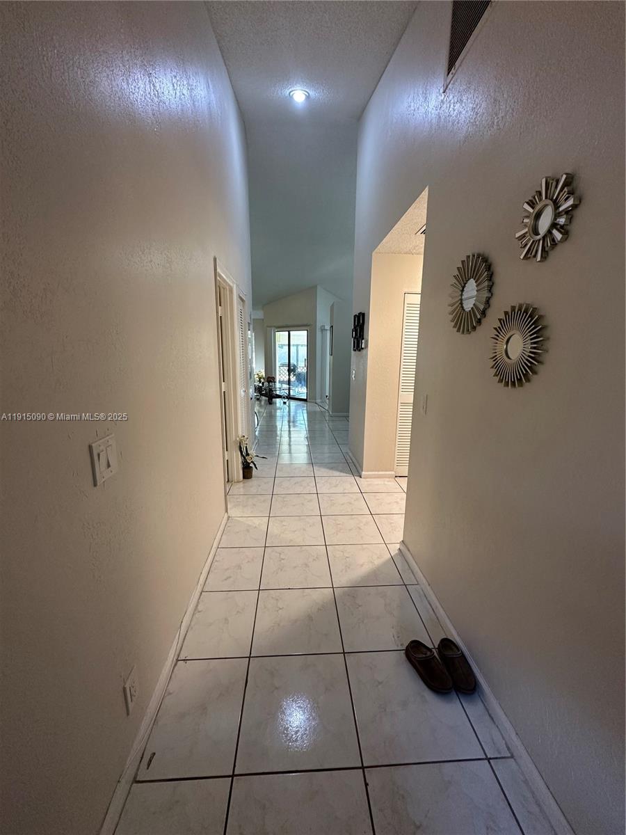 BOCA RIDGE PARK CONDO - Residential Lease