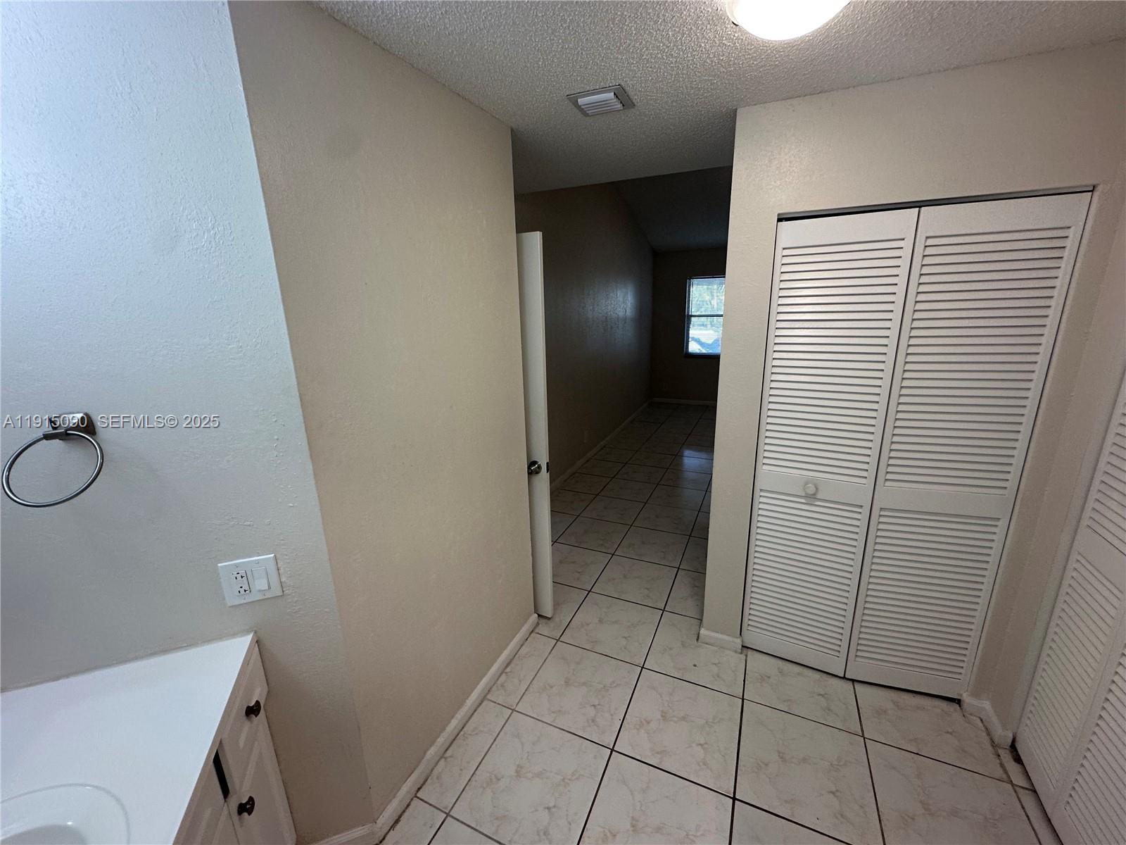 BOCA RIDGE PARK CONDO - Residential Lease