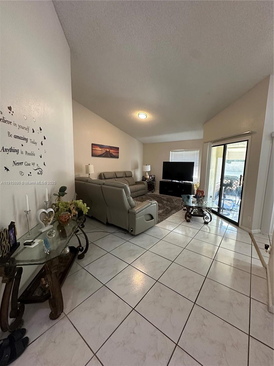 BOCA RIDGE PARK CONDO - Residential Lease