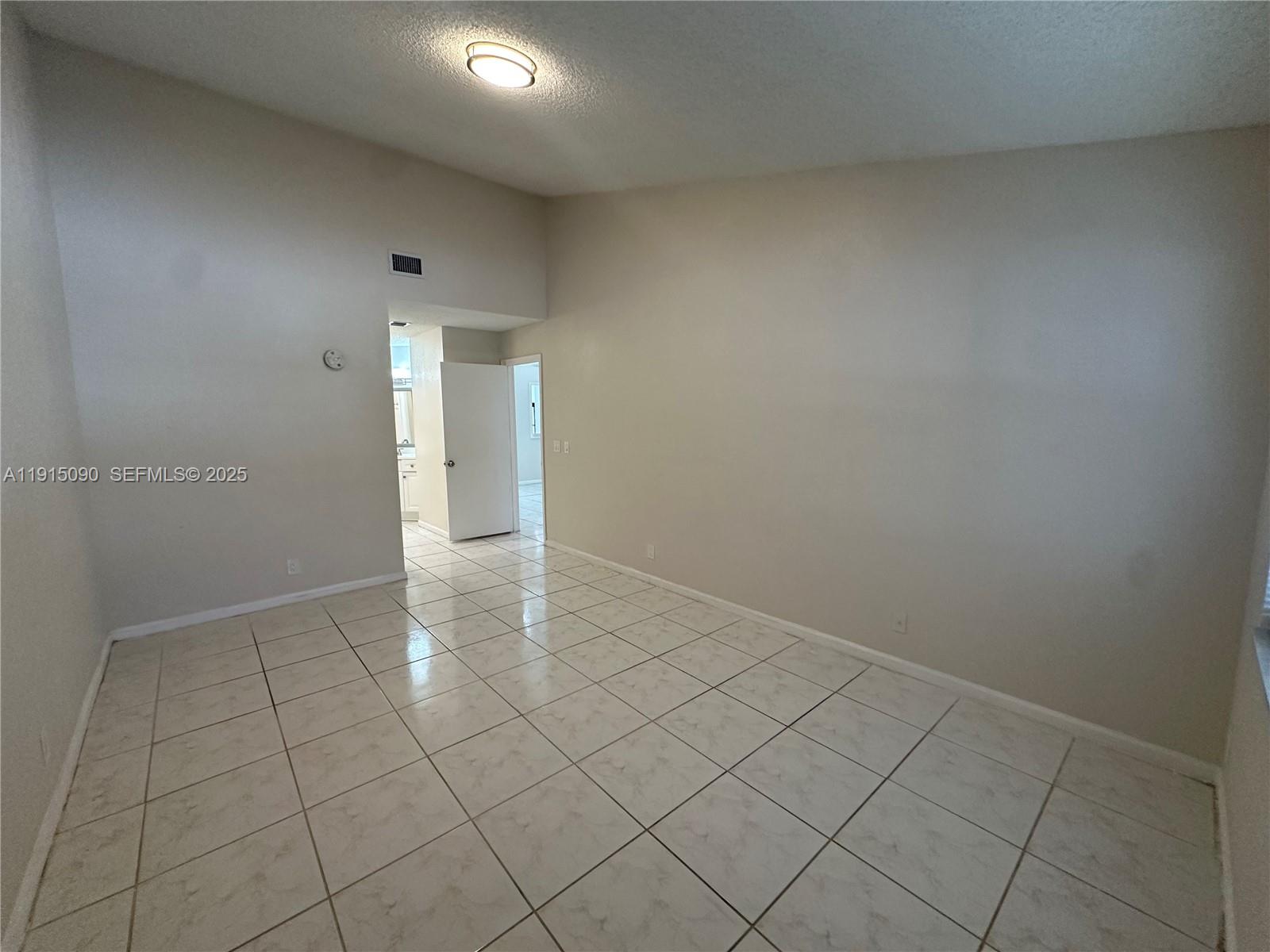 BOCA RIDGE PARK CONDO - Residential Lease
